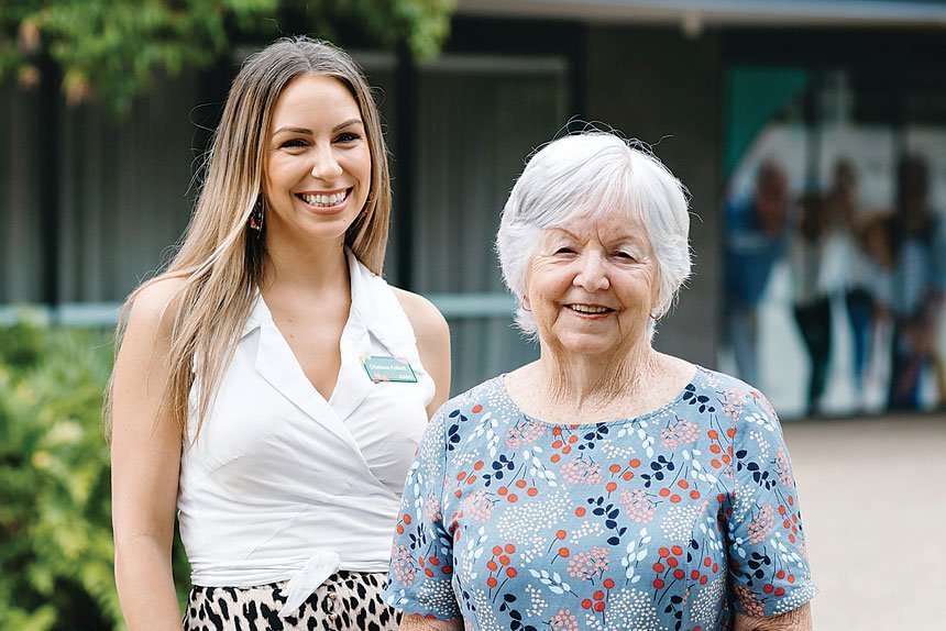 WELCOME: New Aveo resident, Ja Burchardt with Aveo’s Springfield Community Manager, Chelsea Follett.