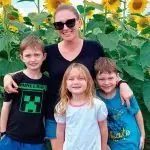 Jaclyn’s happy family.