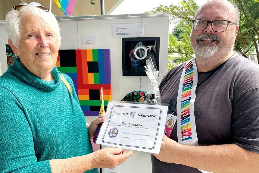 Ipswich Art Society President Jan Stolberg and Glen Smith at the ‘Friends of Dorothy’ Exhibition.