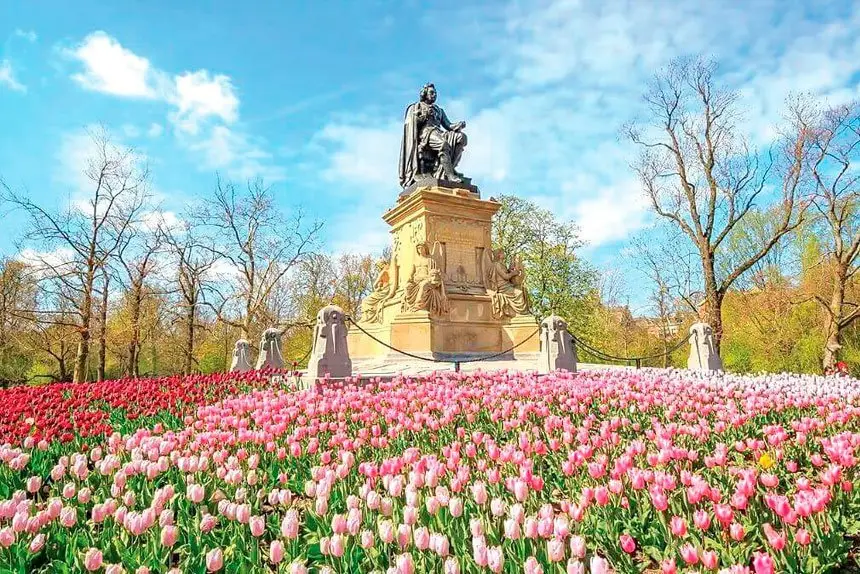 IN BLOOM:  If you want to see the tulips in full colour you need to do some research about when to visit Amsterdam.