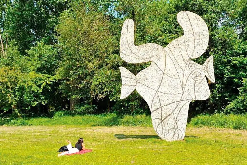 VONDEL PARK:
Pablo Picasso’s sculpture is just one of many attractions to see in Vondel Park.