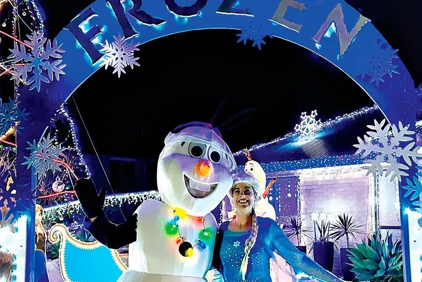 Steve and Wendy’s Frozen-themed Christmas lights entertain at Karalee. 