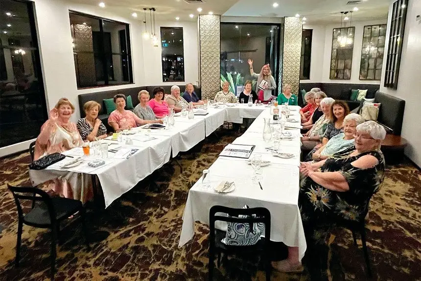 LADIES’ TABLE: VIEW Club members gathered to listen to Loz Anderson at their dinner.