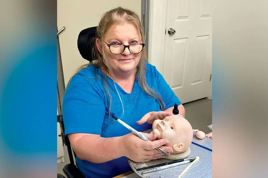 Minnie Robinson has not allowed quadriplegia to stop her.