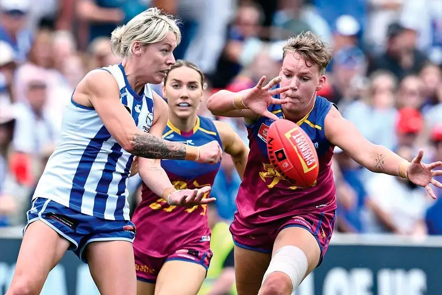 Dakota Davidson defied knee woes to win.