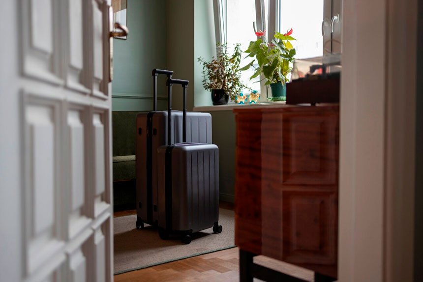 Prompt and friendly communications is the key to good relationships.