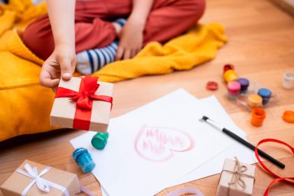 Ideas for selecting the best gardening gift for those with a disability