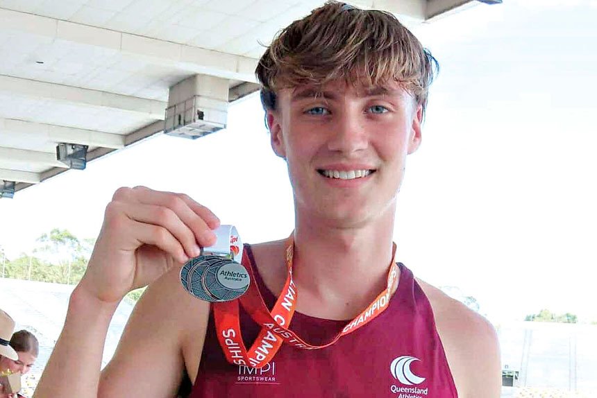 Dakota Stewart impressed again off the back of his All-Australian Schools Championship medal win late last year.