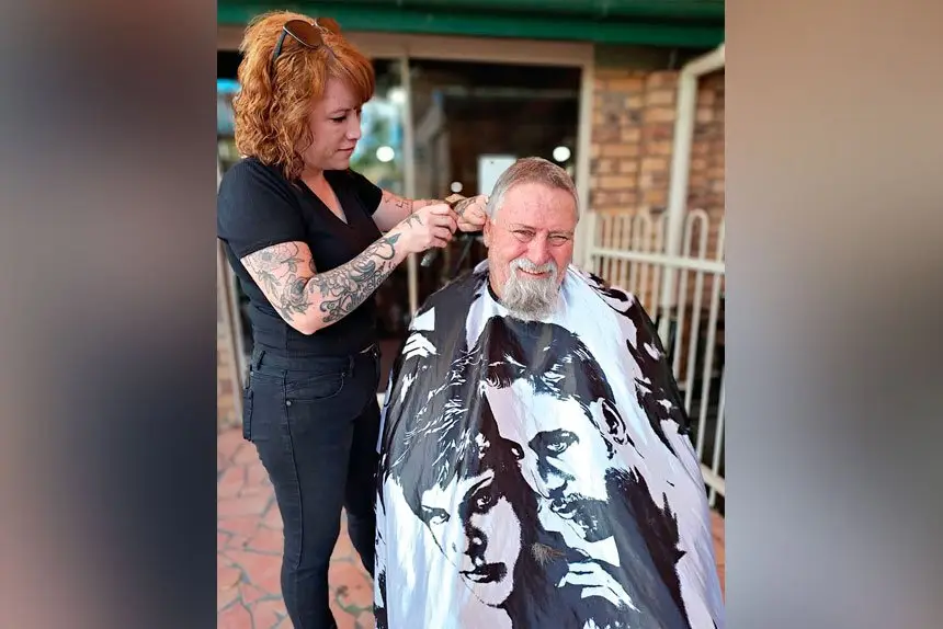 Stylist Mia gives Paul a fresh new look.