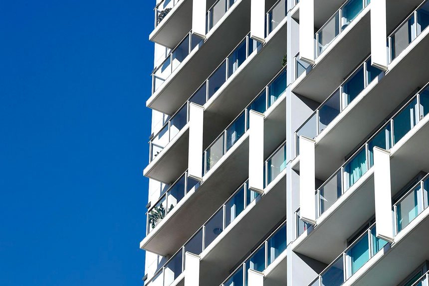 The Reserve Bank governor says the benefits of the interest rate cut will be felt unevenly. (Jono Searle/AAP PHOTOS)