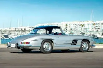 The Mercedes-Benz 300 SL Roadster marked a refined and technically advanced evolution.