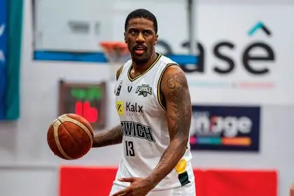 Another huge performance from Lamar Patterson was not enough to provide the win against the Spartans.