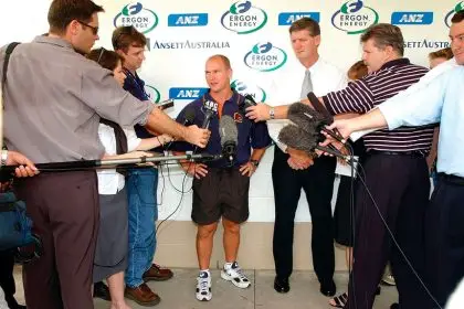 In 2001, the great rugby league character Allan Langer fronted the media about his return to playing in Queensland. PHOTO: AAP Image/Dave Hunt