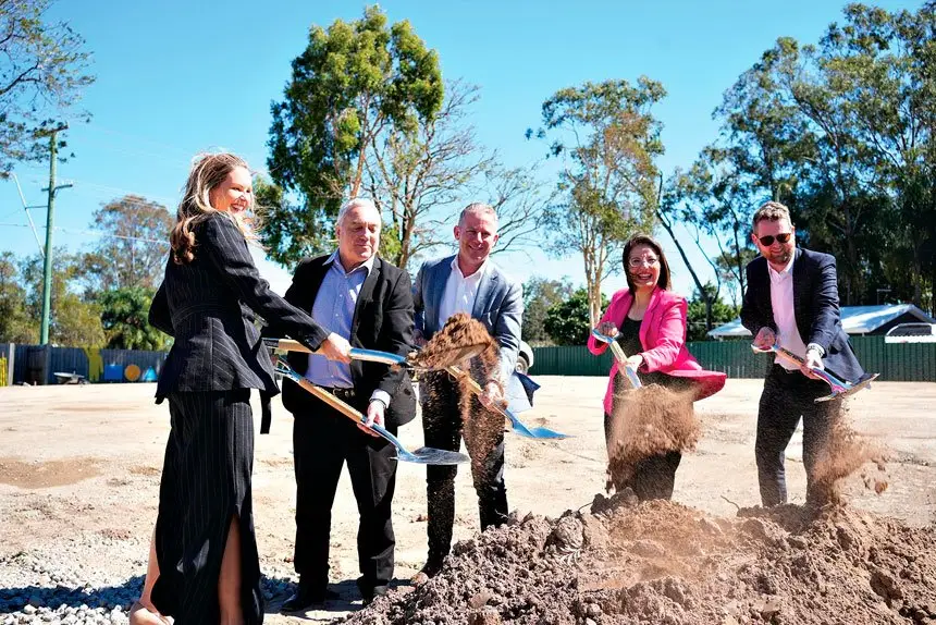 Ipswich Acting Mayor Nicole Jonic, AEIOU CEO Alan Smith and Chairman Mark Algie, Member for Jordan Charis Mullen and Hutchinson’s Jack Hutchinson get work underway on the new centre.