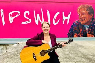 PERFECT PLAN: Ipswich Mayor Teresa Harding with artist Duncan Mattocks’ huge mural.