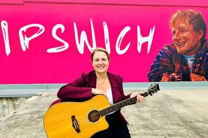 PERFECT PLAN: Ipswich Mayor Teresa Harding with artist Duncan Mattocks’ huge mural.