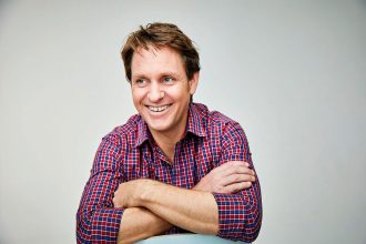 ABC’s War on Waste presenter Craig Reucassel is heading to our city for the Ipswich Sustainable Living Festival 2025.
