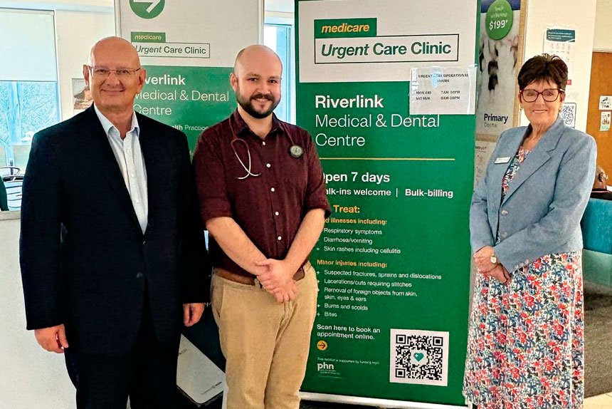 Federal MP Shayne Neumann and State MP Wendy Bourne meet with GP Ben Allan Pilkington at the Riverlink Medical & Dental Centre, which will become a fully bulk billing clinic.