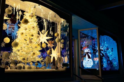 FESTIVE FUN: Entries are now open for the annual City of Ipswich Christmas Lights Competition.