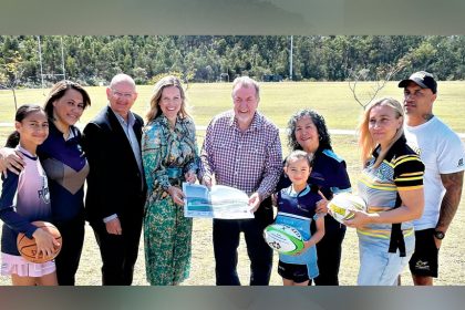 Blair MP Shayne Neumann, Deputy Mayor Nicole Jonic and Cr Paul Tully open the new Silver Jubilee Clubhouse at Spring Mountain with local sports club representatives.