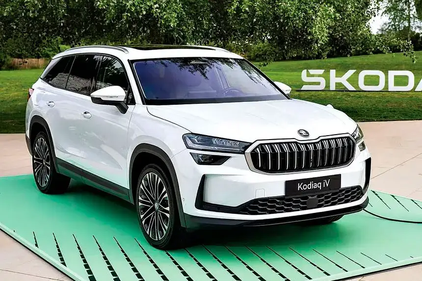 The new Kodiaq enters the market as a more affordable alternative to the Sorento.