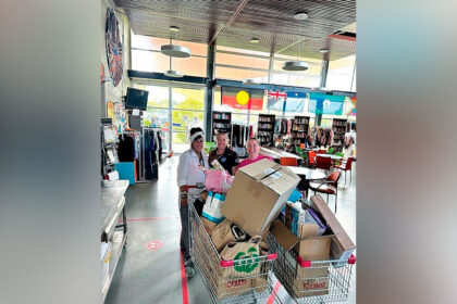 Volunteers from Leichhardt One Mile Neighbourhood Centre.