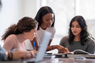 Five Financial Lessons Aussies Can Take Into 2026 Now