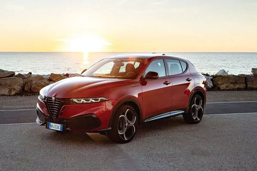 In 2025, luxury SUVs continued to dominate across every tier.