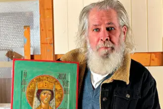 Leonard Brown is a nationally celebrated artist.