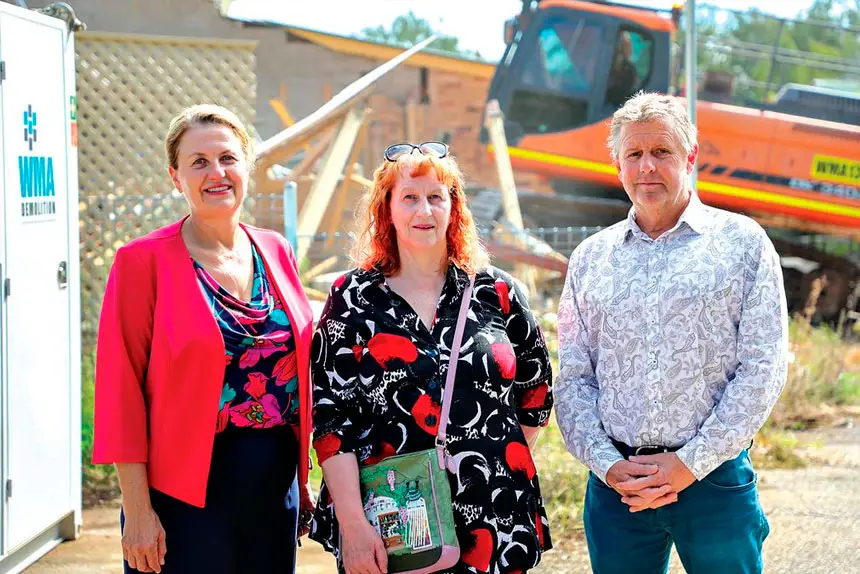 WELCOME CLOSURE: Mayor Teresa Harding, Odette Summers and Cr David Martin.