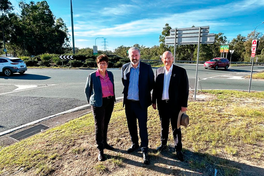 UNITED STAND: Shayne Neumann MP with Senator Anthony Chisholm, centre, and Wendy Bourne MP.