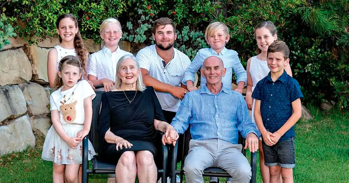 Back row, from left: Sarai Ferstera, Jacob Forwood, Andrew Jones-Ferstera, Daniel Forwood and Alexa Ferstera; Front row, from left: Cora Forwood, Barbara Coburn, John Coburn and Felix Ferstera.